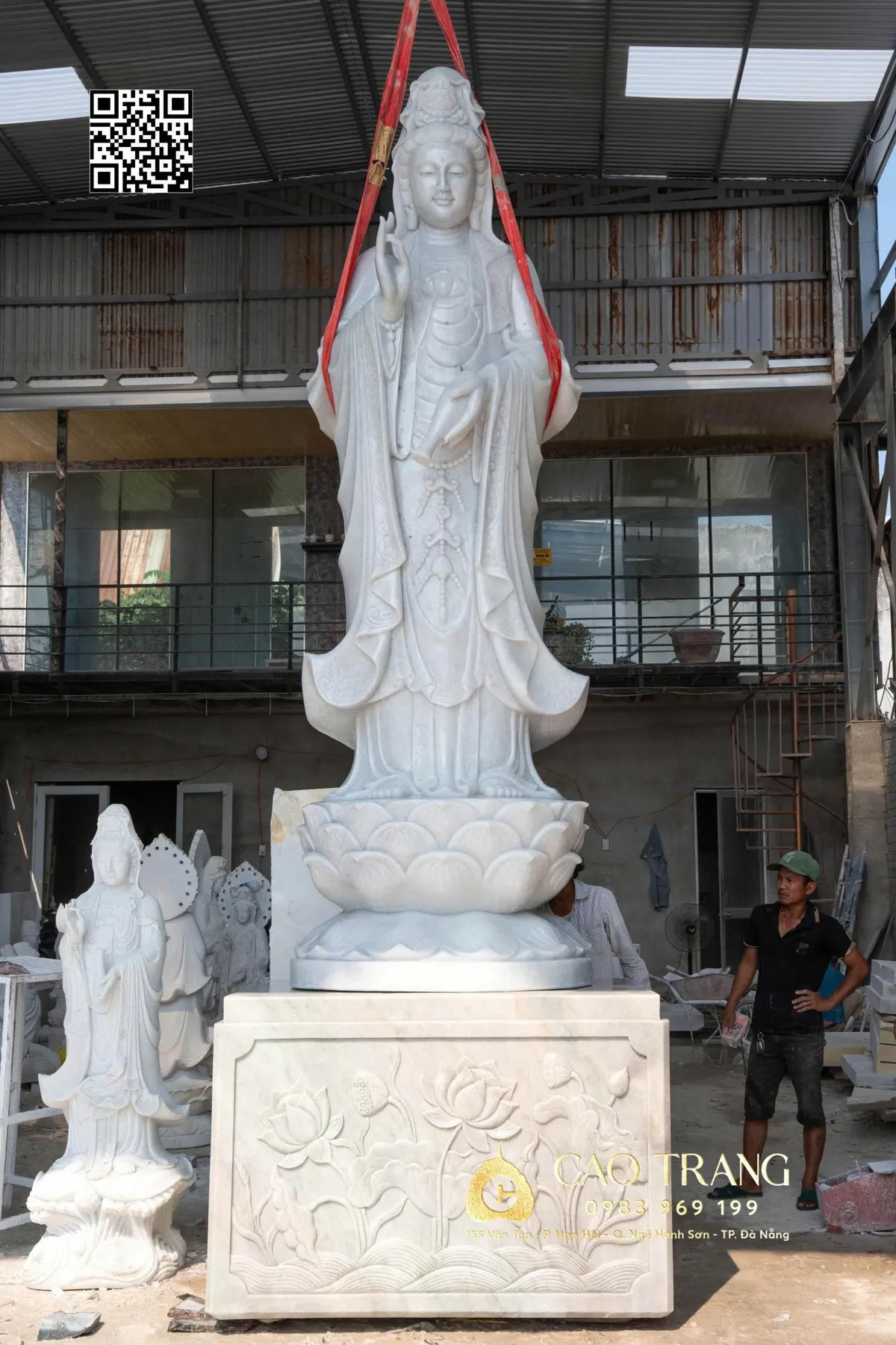 Tôn Trượng Quan Thế Âm Cao 3,5m Tại Đắk Lắk