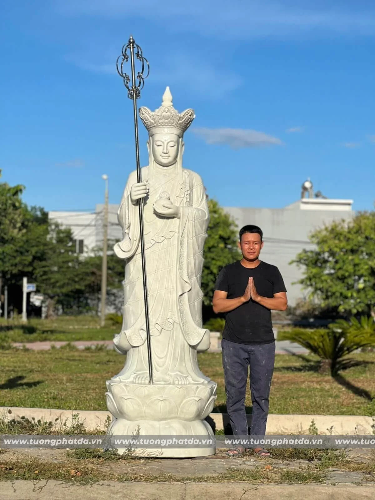 Tượng Địa Tạng