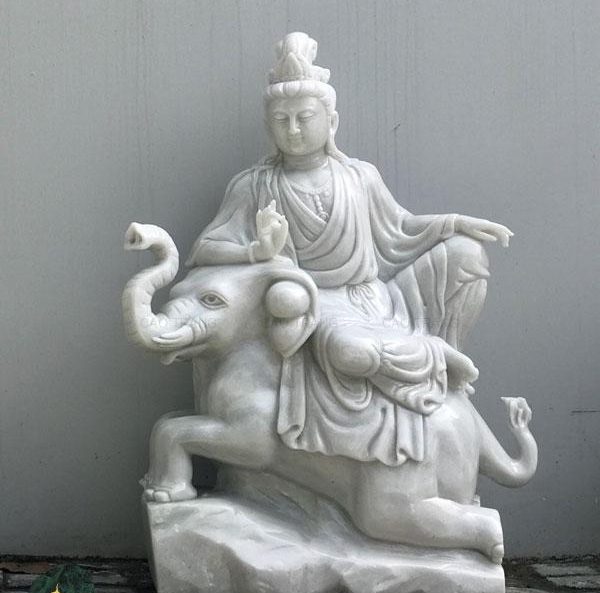 Biểu tượng Phổ Hiền Bồ Tát cưỡi voi trắng